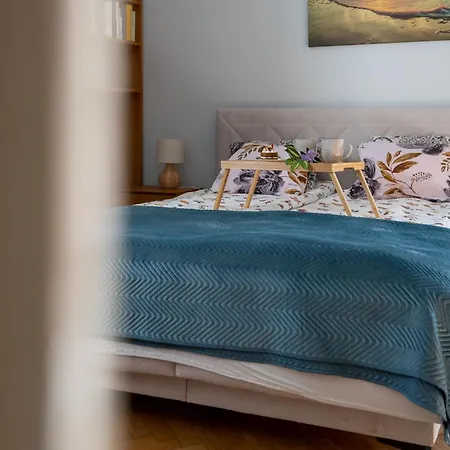 Srodmiescie - Balcony & Workspace - By Rentujemy