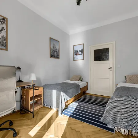 Apartment Srodmiescie - Balcony & Workspace - By Rentujemy *