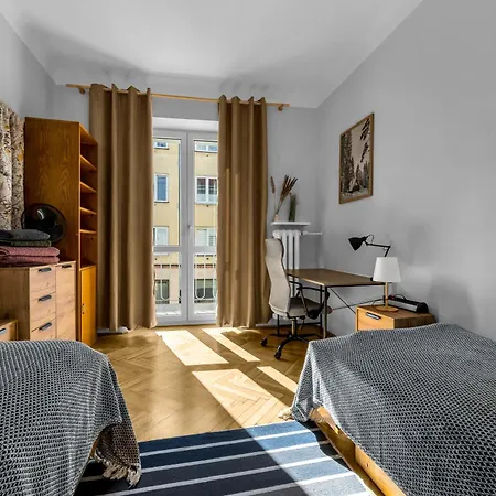 Srodmiescie - Balcony & Workspace - By Rentujemy Apartment Warschau