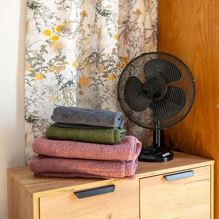 Srodmiescie - Balcony & Workspace - By Rentujemy Lägenhet