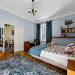 Appartement Srodmiescie - Balcony & Workspace - By Rentujemy *